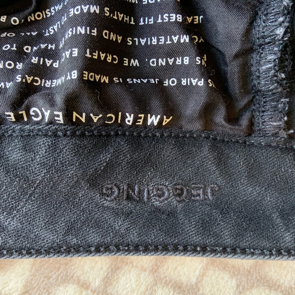 EUC American Eagle black ripped Jeggings - Picture 2 of 8